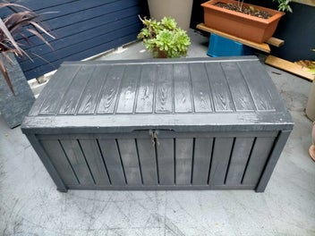 Image 1 of 5