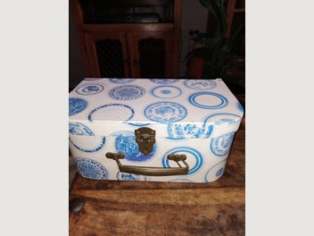 Image 1 of 4