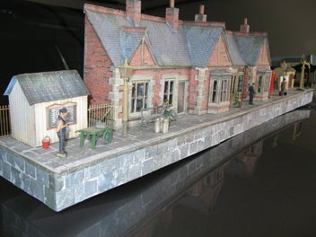 Image 1 of 7