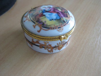 Image 1 of 4
