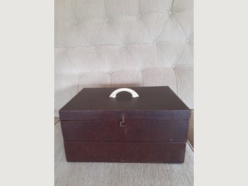 Image 1 of 5
