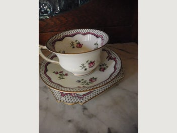 Image 1 of 3