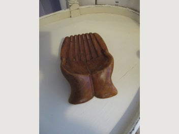 Image 1 of 6