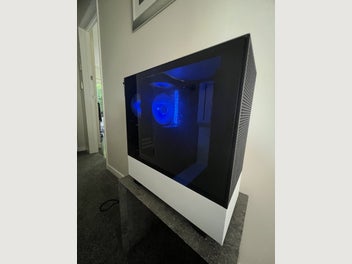 Image 1 of 8
