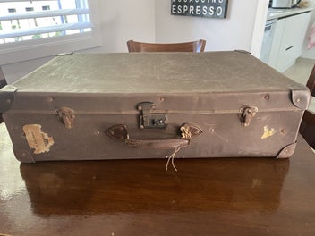 Image 1 of 8