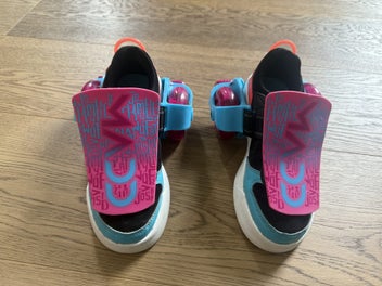 Image 1 of 6