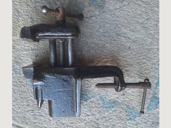 Image 1 of 4