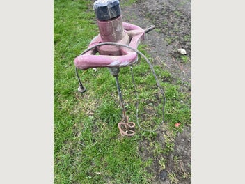 Image 1 of 4