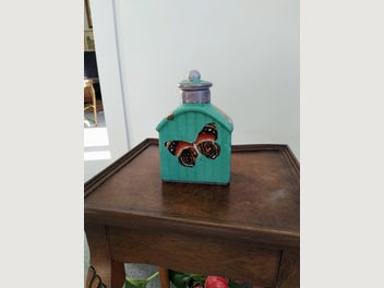 Image 1 of 7