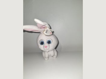 Image 1 of 7