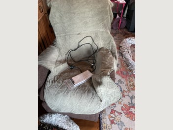 Image 1 of 6