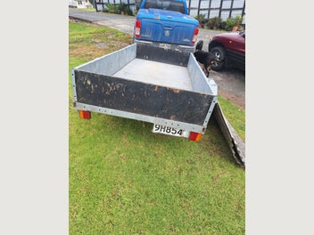 Image 1 of 6