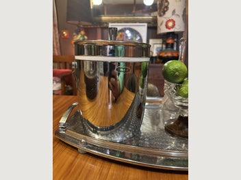 Image 1 of 7