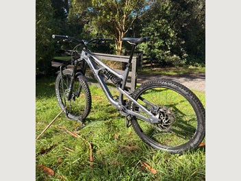 Image 1 of 5