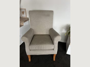 Image 1 of 7
