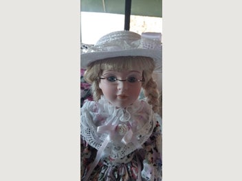 Image 1 of 7