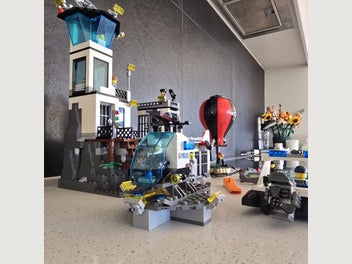 Image 1 of 7