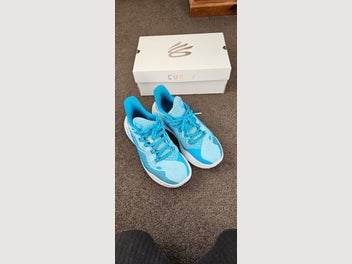 Image 1 of 7