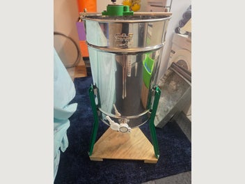 Image 1 of 6