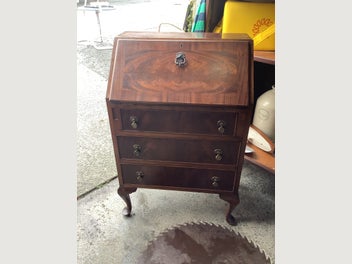 Image 1 of 5