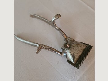 Image 1 of 4