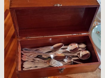 Image 1 of 6