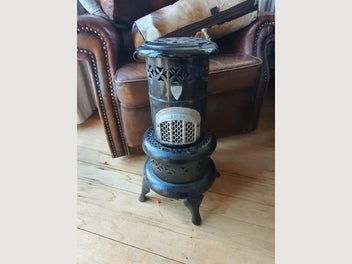 Image 1 of 7