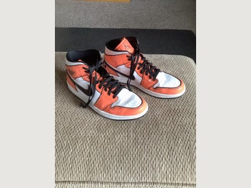 Image 1 of 4