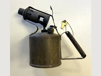 Image 1 of 7