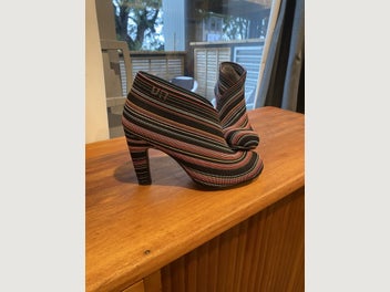 Image 1 of 5