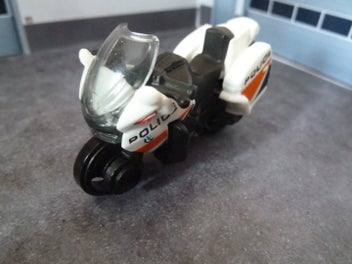 Image 1 of 7