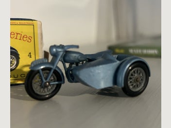 Image 1 of 7