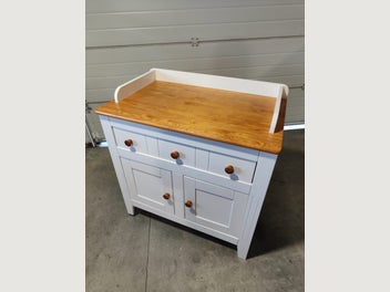 Image 1 of 7