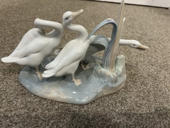 Image 1 of 5