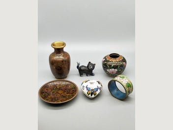Image 1 of 4