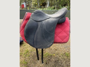 Image 1 of 7