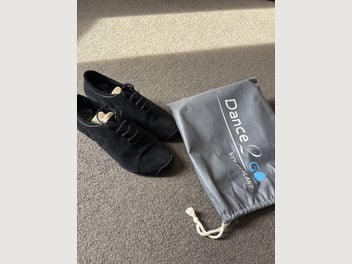 Image 1 of 4