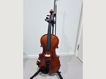 Image 1 of 6