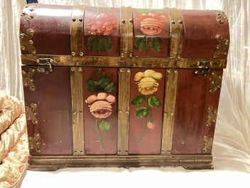 Image 1 of 8
