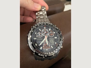 Image 1 of 7