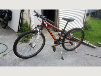 Image 1 of 4