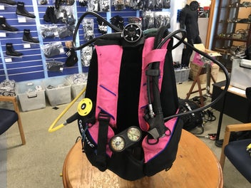 Image 1 of 6