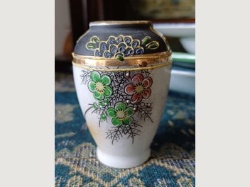 Image 1 of 6
