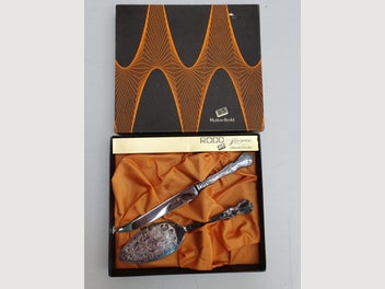 Image 1 of 3