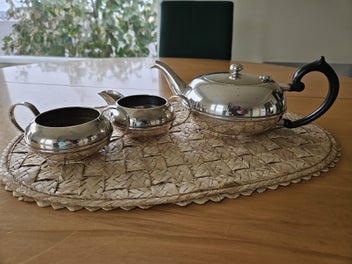 Image 1 of 1