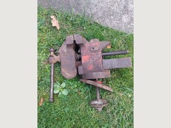Image 1 of 5