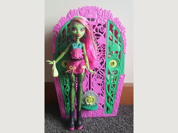 Image 1 of 5