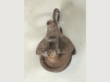Image 1 of 5