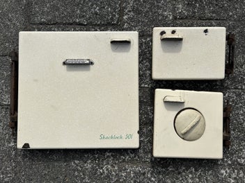 Image 1 of 4