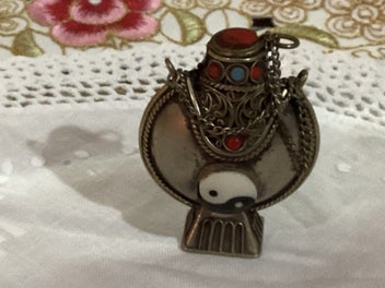 Image 1 of 8